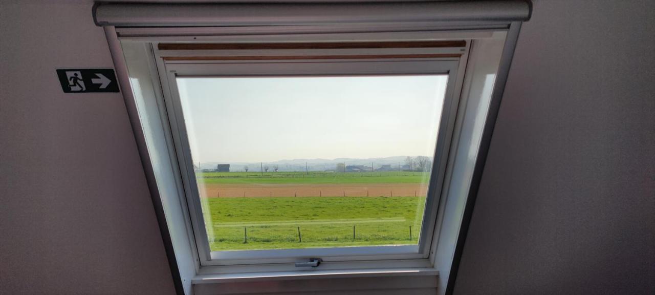 The Cosy Hill Pensionat Poperinge Eksteriør billede